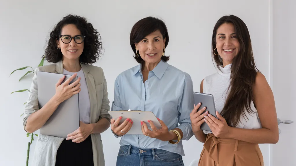 MODA E COMPORTAMENTO NO TRABALHO